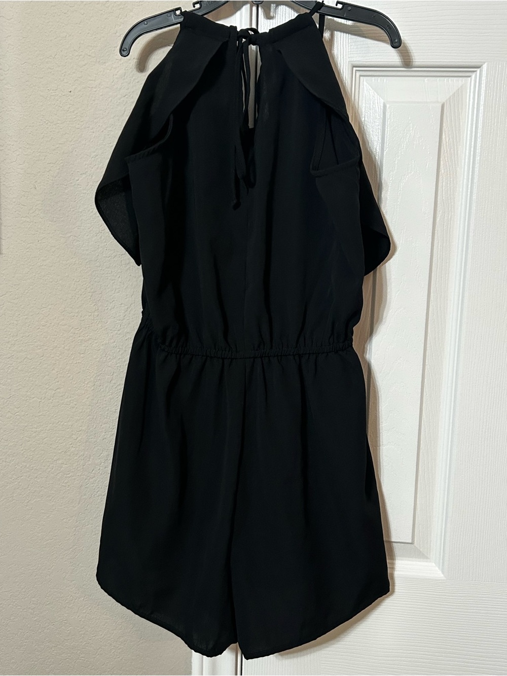 BeBop Black Halter Tie-Back Romper Size Small